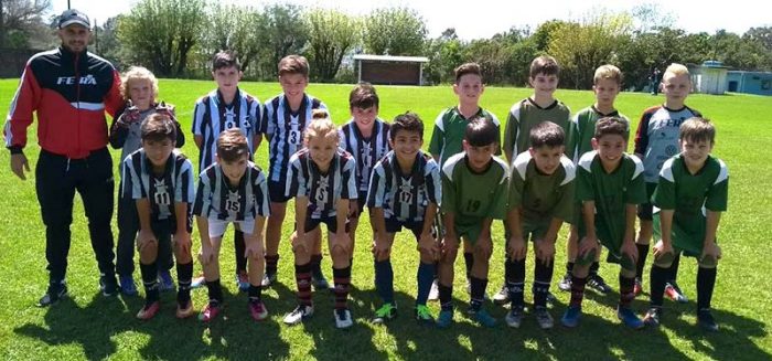 Copa de futebol de campo infantil em Salvador do Sul 3