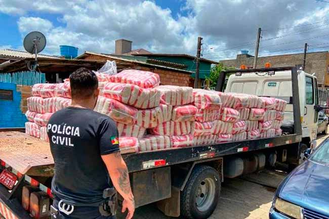 Operação apreende alimentos obtidos ilegalmente em Cachoeirinha 1 cargrou