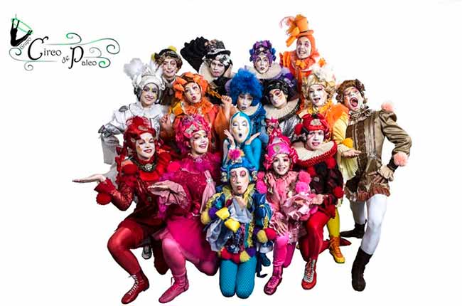 Apresentação de circo na FenaVandima em Flores da Cunha 1 Circo de Palco