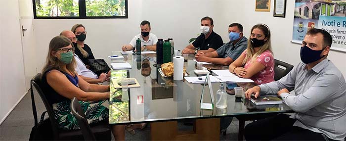 Prefeito de Ivoti propõe compra compartilhada de estrutura para eventos 1 prefivoti