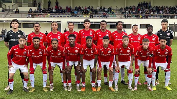 Foto Internacional campeao da Copa Sub 16