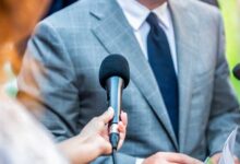 media interview journalists interviewing politici 2026 01 05 23 01 59 utc