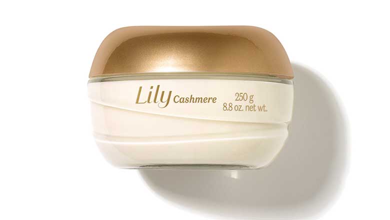 O Boticario Creme Acetinado Hidratante Desodorante Corporal Lily Cashmere 250g