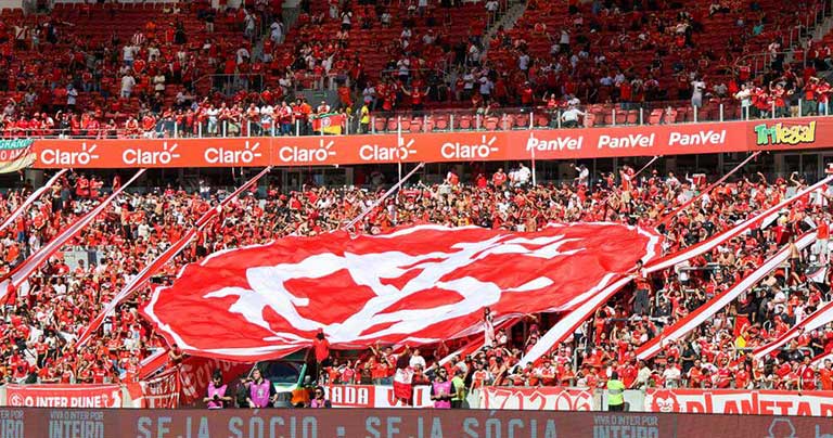 Onde está Rochet? Os 5 erros que explicam o vexame do Inter 2 torcida do internacionoal no estadio beira rio