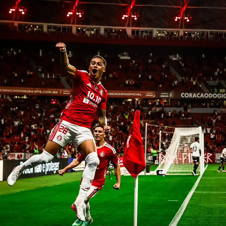 Gre-Nal no Z-4: Prognóstico e Chances do Clássico 2 vitinho do internacional marca gol contra o corinthians aos 40 segundos de jogo